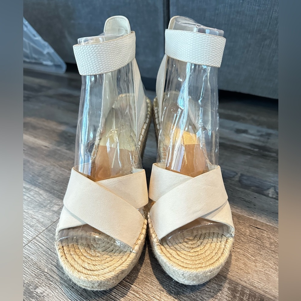 Dolce Vita Wedge